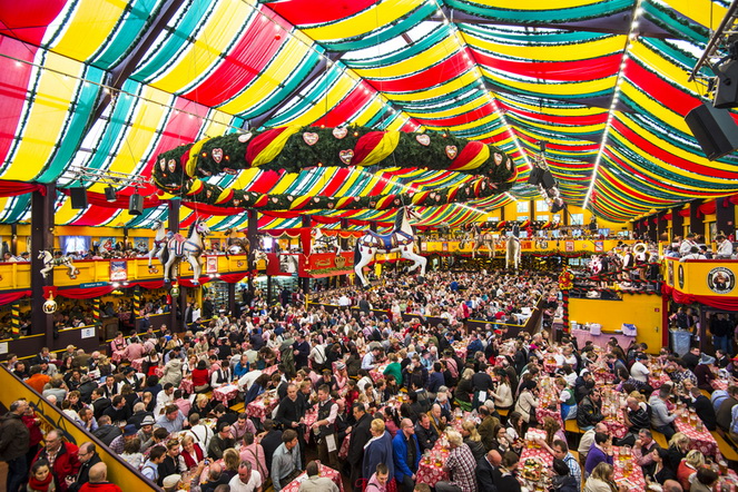 Pawilon hipodromu na Oktoberfest