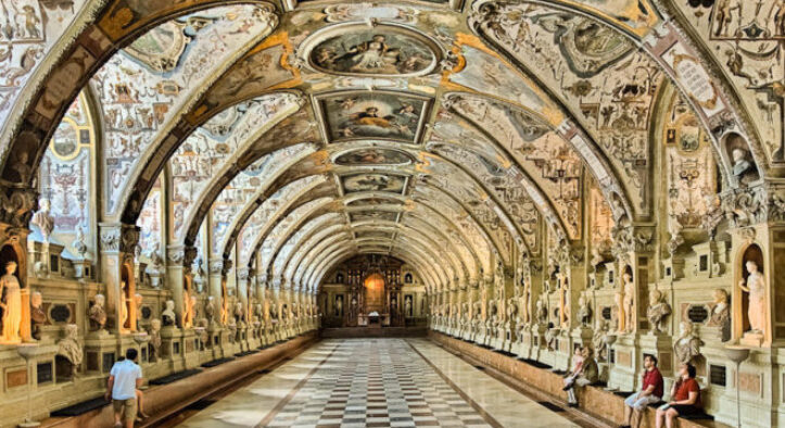 Stuletni dom bawarskich królów – Residenz w Monachium